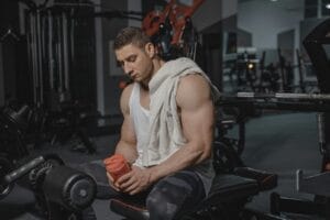 Спортивное-питание-в-зале